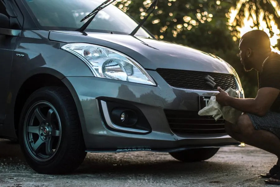 ¿Cuánto sobrevive el coronavirus en el interior de tu coche?