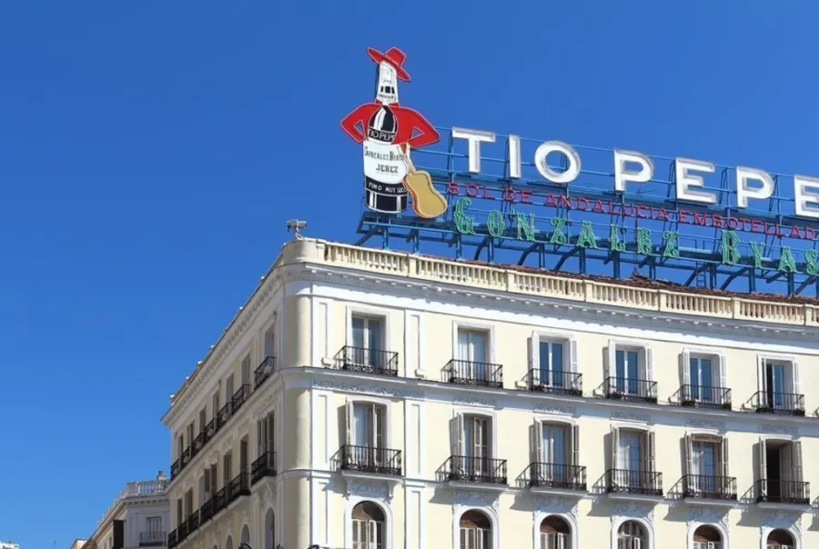 El Cartel del Tío Pepe Ilumina Madrid